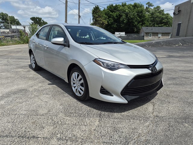 2019 Toyota Corolla LE AT's photo