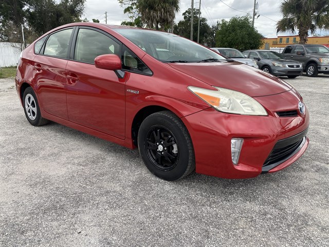 2012 Toyota Prius Two's photo