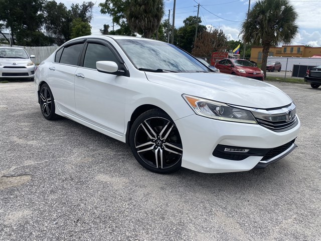 2017 Honda Accord Sport CVT's photo
