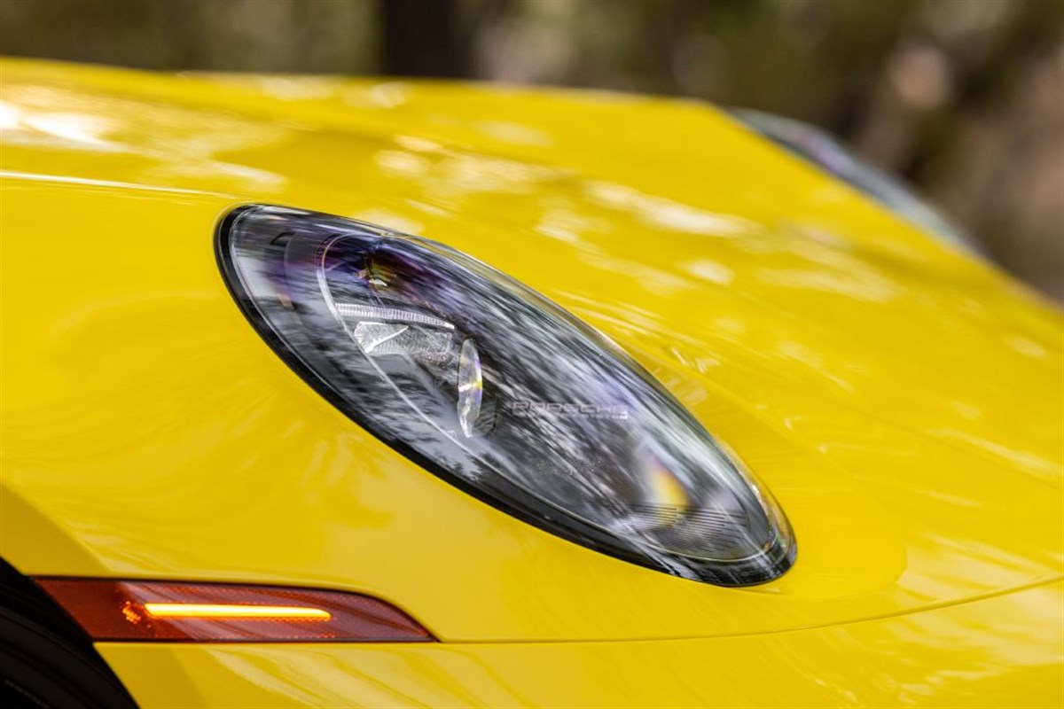 2024 Porsche 911 Targa photo 3