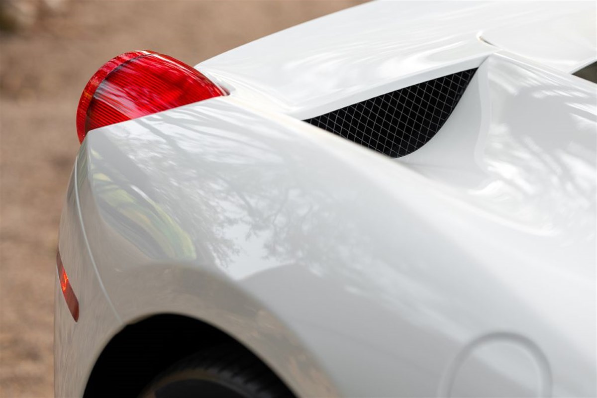 2015 Ferrari 458 Italia photo 3