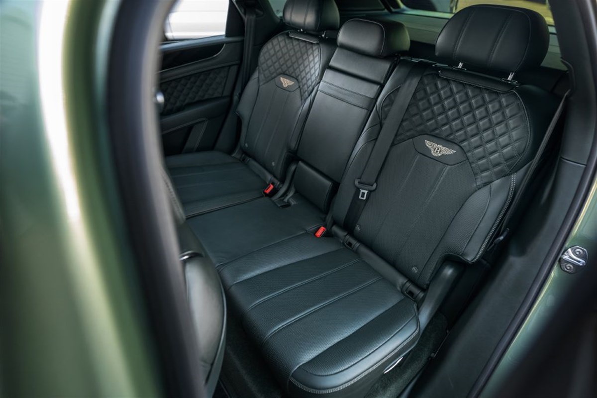 2021 Bentley Bentayga V8 photo 34