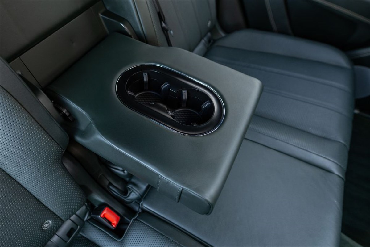 2021 Bentley Bentayga V8 photo 36