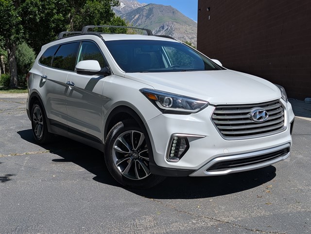 2017 Hyundai Santa Fe SE AWD's photo