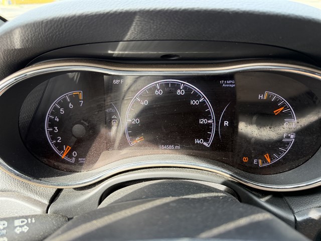 2015 Jeep Grand Cherokee Laredo - Photo 25