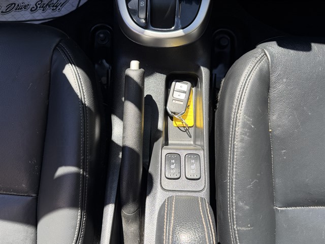 2015 Honda Fit EX-L - Photo 25