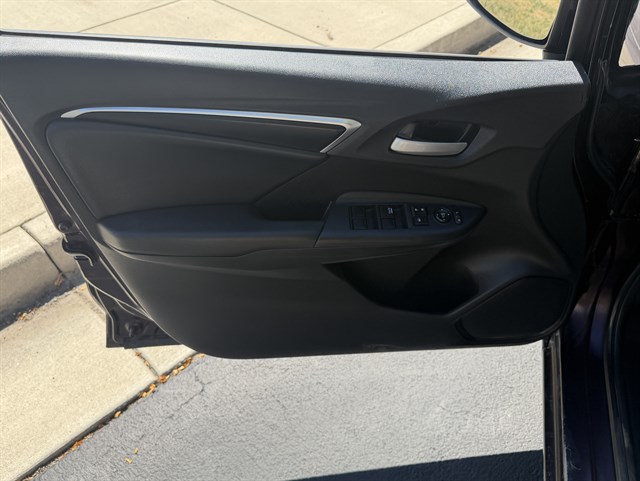 2015 Honda Fit EX-L - Photo 11
