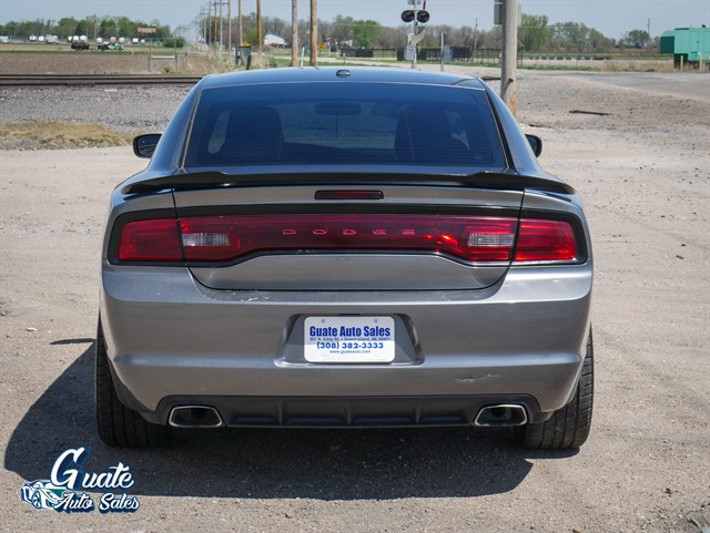 Dodge Charger photo 13
