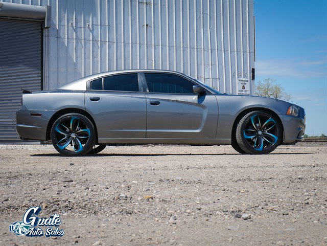 Dodge Charger photo 18