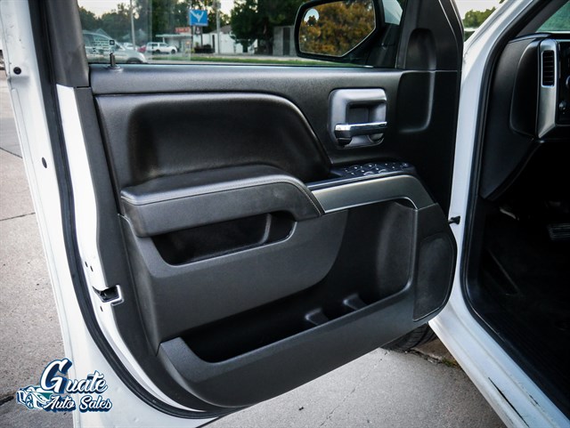 Chevrolet Silverado photo 4