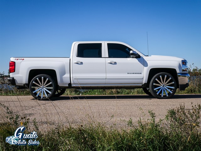 Chevrolet Silverado photo 17