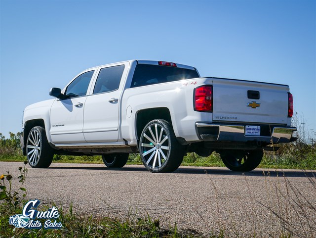Chevrolet Silverado photo 15
