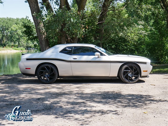 Dodge Challenger photo 14