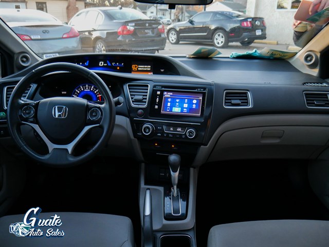 Honda Civic photo 4