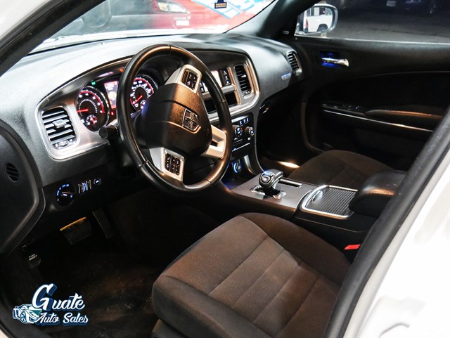 Dodge Charger photo 5