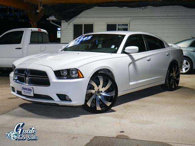 Dodge Charger photo 3