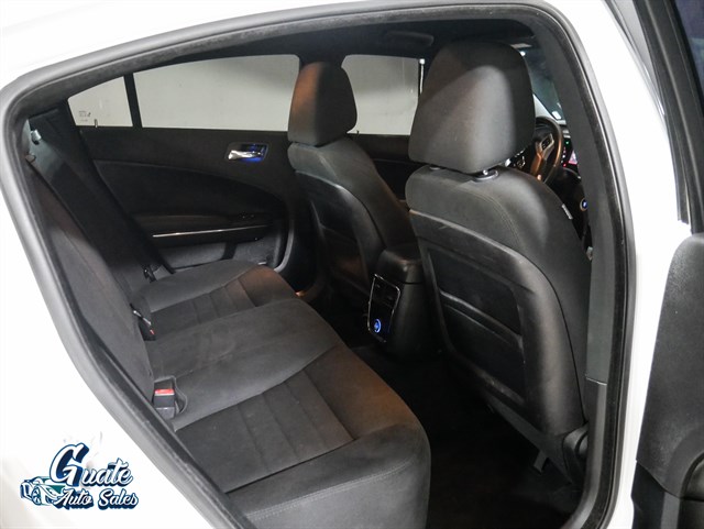 Dodge Charger photo 11