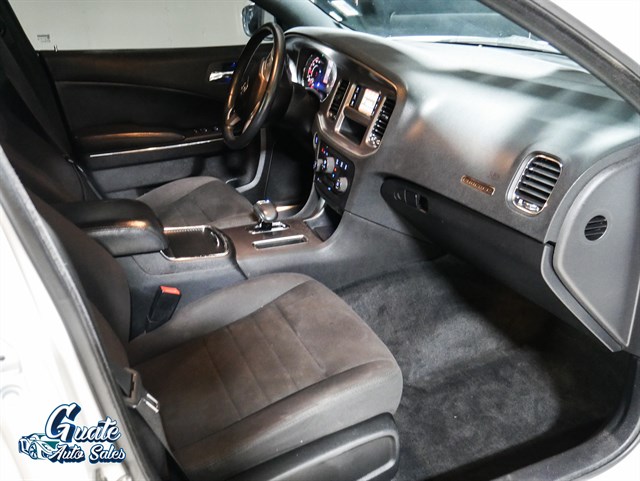 Dodge Charger photo 12
