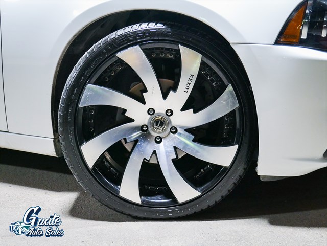 Dodge Charger photo 14