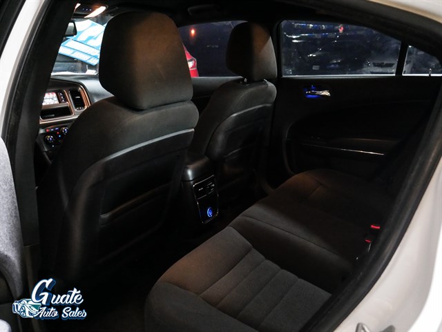 Dodge Charger photo 6