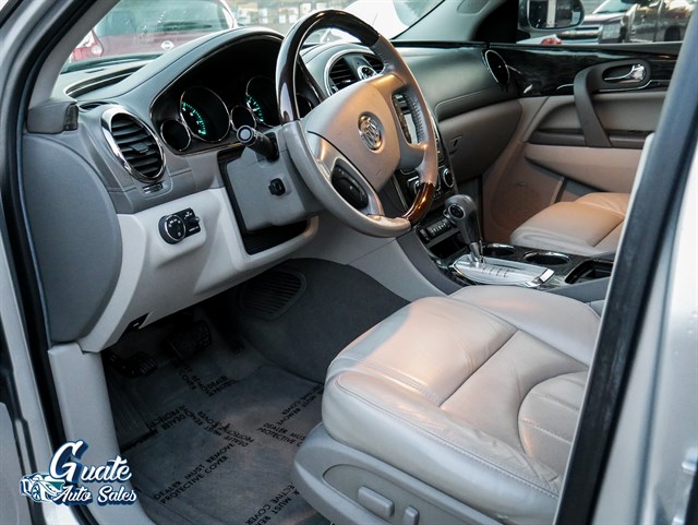 Buick Enclave photo 11
