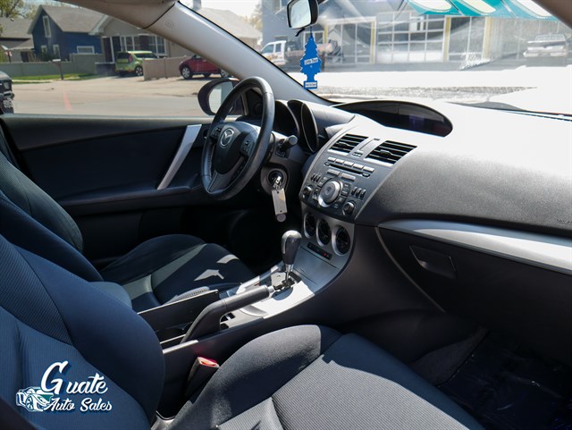 Mazda Mazda3 photo 6