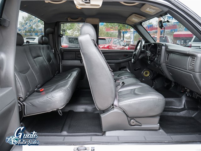 Chevrolet Silverado photo 15