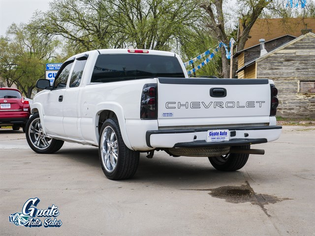 Chevrolet Silverado photo 11