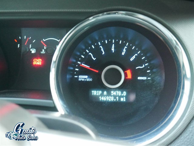 Ford Mustang photo 5