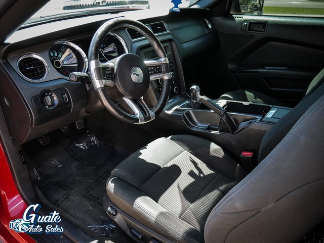Ford Mustang photo 4