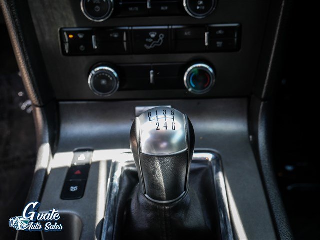 Ford Mustang photo 7