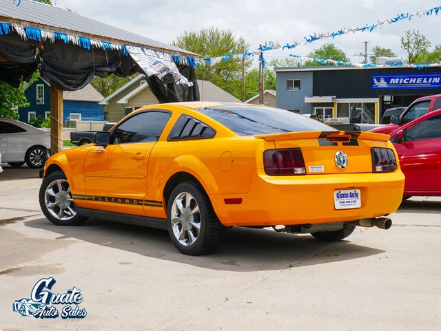 Ford Mustang photo 9