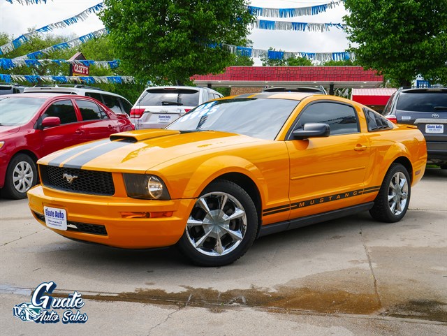 Ford Mustang photo 3