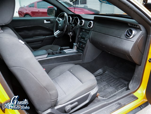 Ford Mustang photo 12