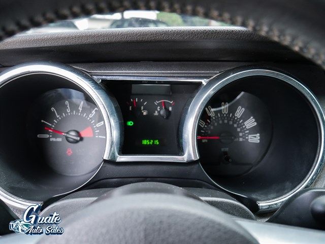 Ford Mustang photo 5