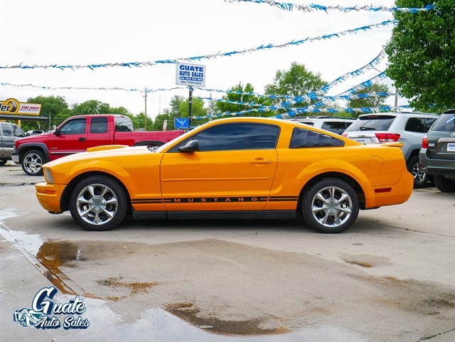 Ford Mustang photo 8
