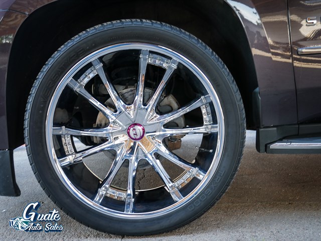 Chevrolet Suburban photo 22