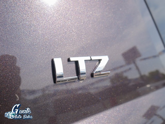 Chevrolet Suburban photo 24