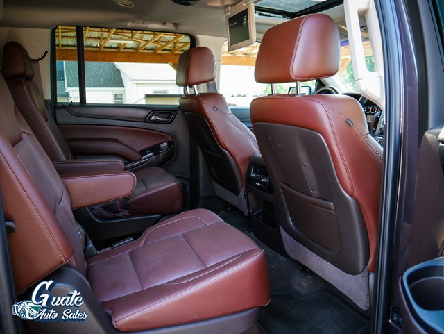 Chevrolet Suburban photo 31