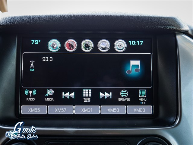 Chevrolet Suburban photo 11