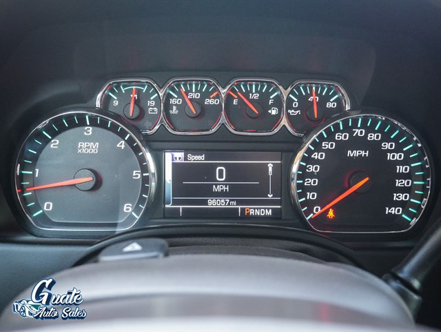 Chevrolet Suburban photo 10
