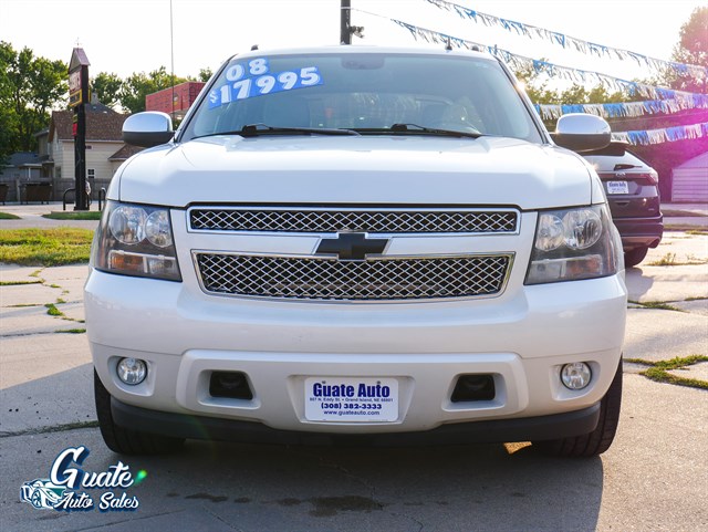 Chevrolet Avalanche photo 2