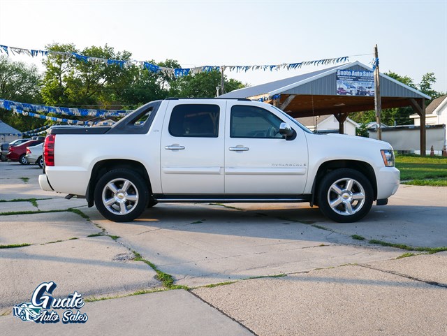 Chevrolet Avalanche photo 18