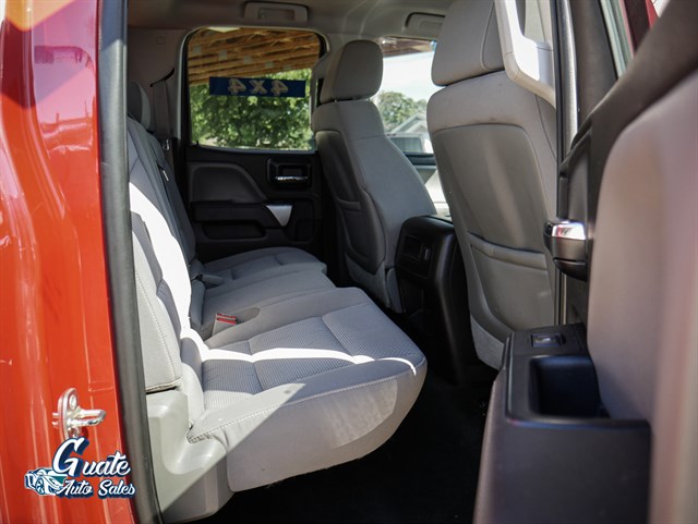 Chevrolet Silverado photo 16