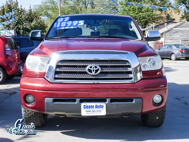 Toyota Tundra photo 2