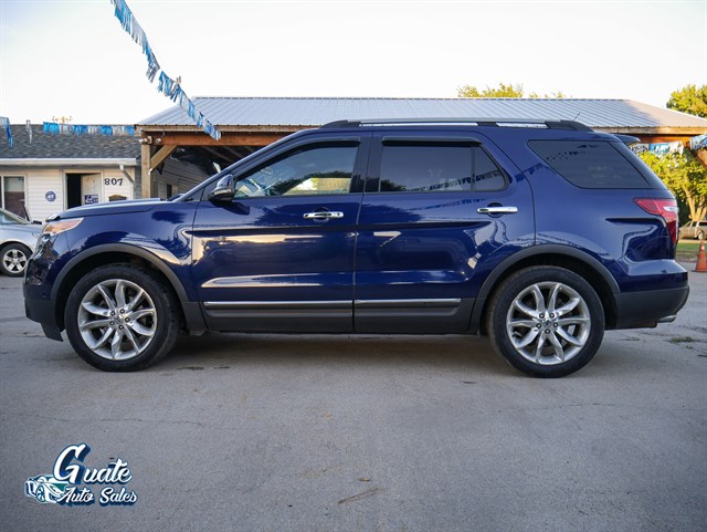 Ford Explorer photo 10