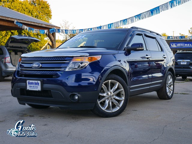 Ford Explorer photo 3