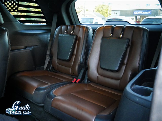 Ford Explorer photo 9