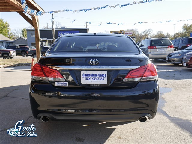 Toyota Avalon photo 8
