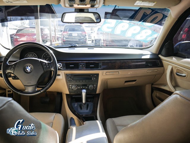 BMW 3 Series photo 4
